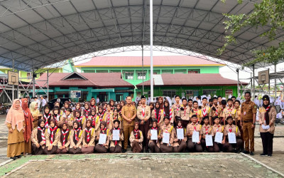 Penyematan Hasduk dan Lencana Bentara